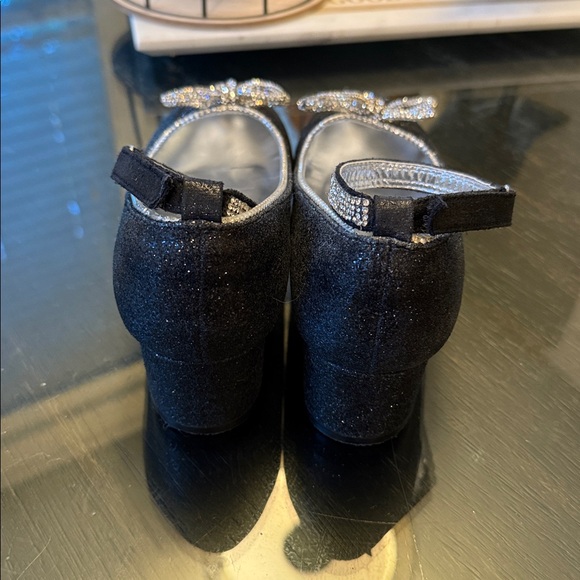 Sparkly Black Mary Jane Shoes with Silver Bow - Picture 4 of 6